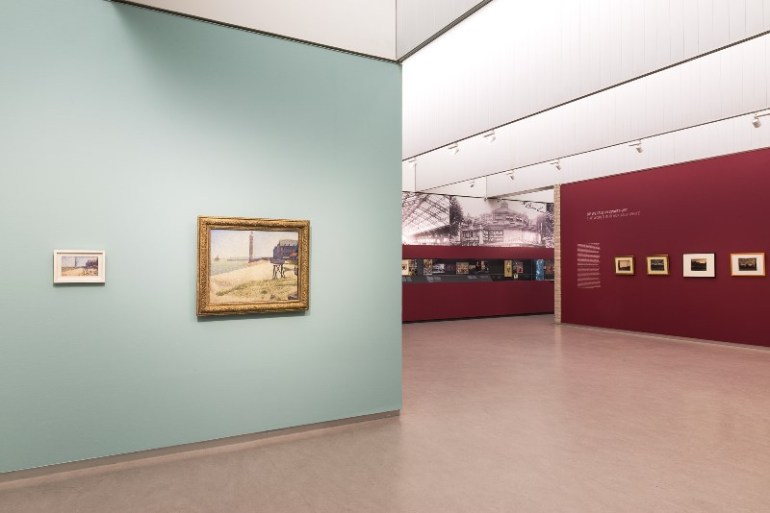 Seurat zaaloverzicht Foto Marjon Gemmeke