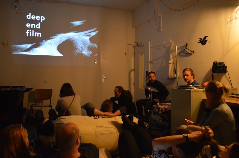 Hotel Deep End - Simone Vos